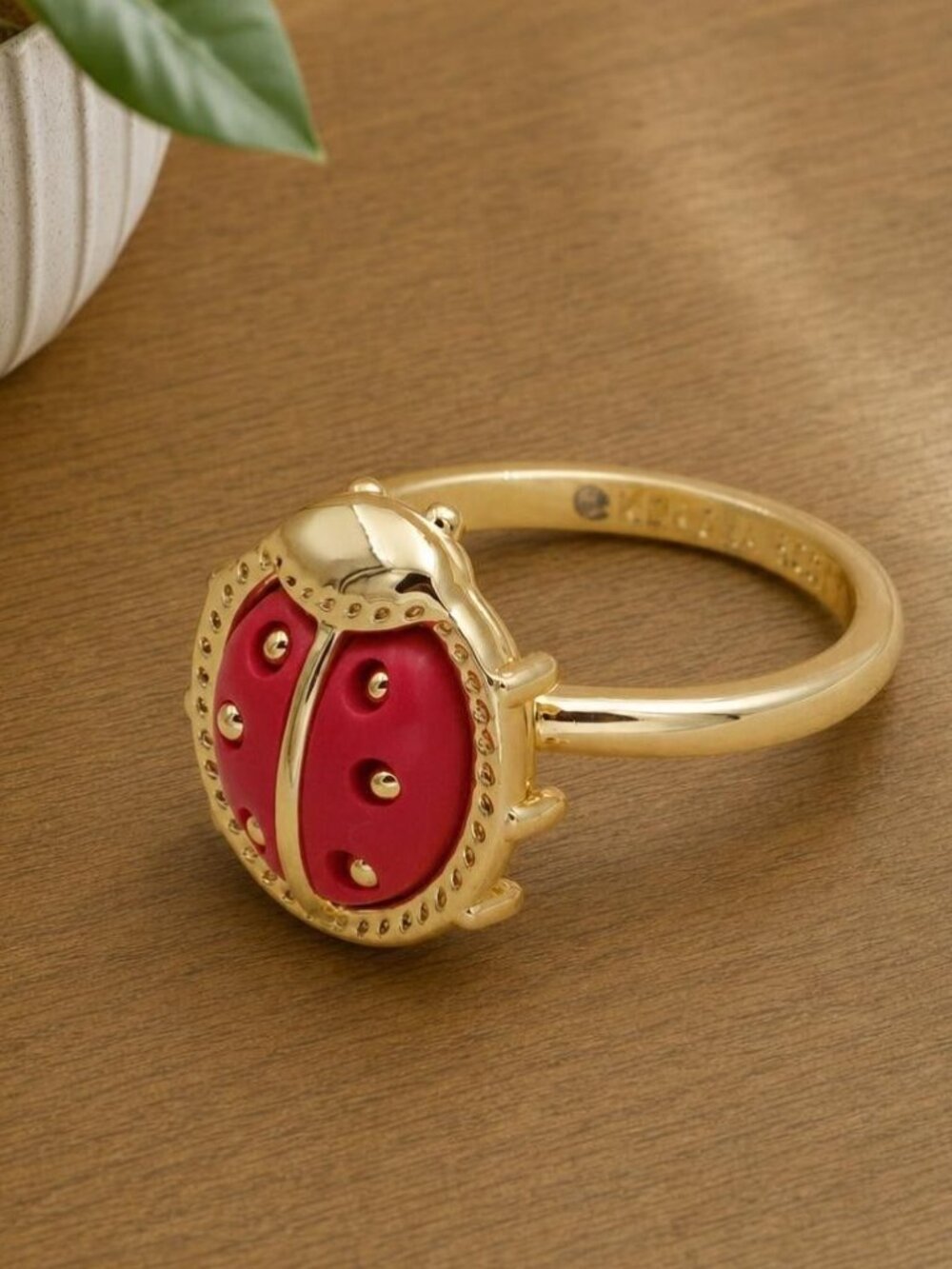 Kendra Scott Ladybug Gold Red Vermillion Ring Size 7